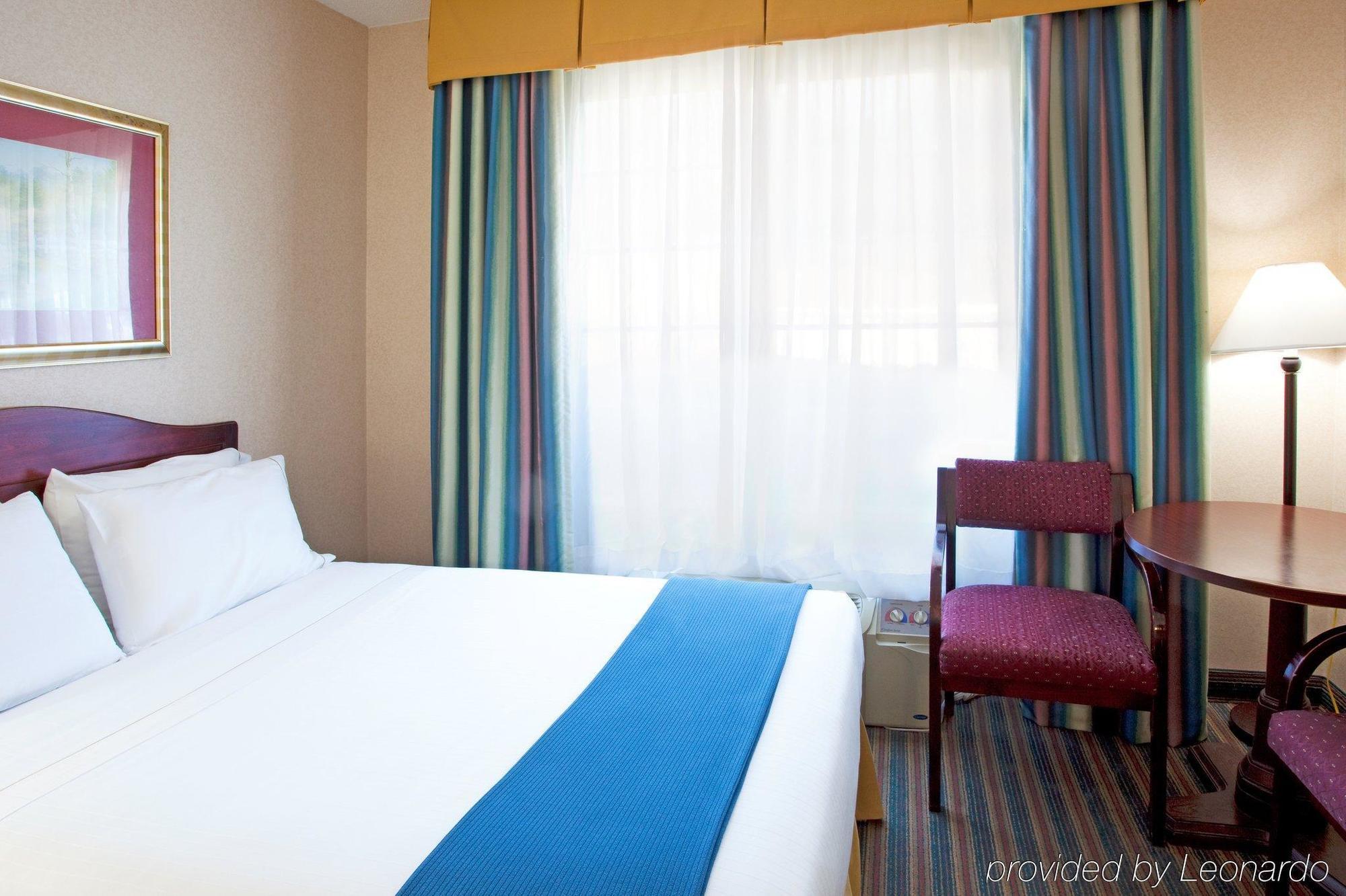 Baymont Inn & Suites Braselton Cameră foto